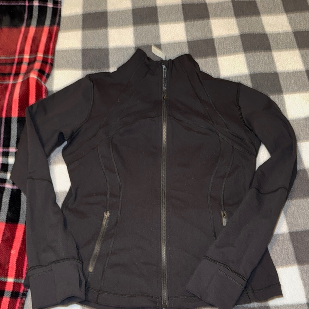 Black Ski Jacket with High Collar and Full-Zip